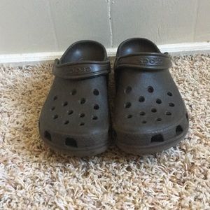 🎉Brown crocs